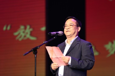 財鑫集團(tuán)“放飛夢想·我心飛翔”文藝演出激情上演