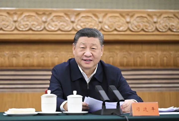 2月17日，中共中央總書記、國(guó)家主席、中央軍委主席習(xí)近平在京出席民營(yíng)企業(yè)座談會(huì)并發(fā)表重要講話。新華社記者 謝環(huán)馳 攝